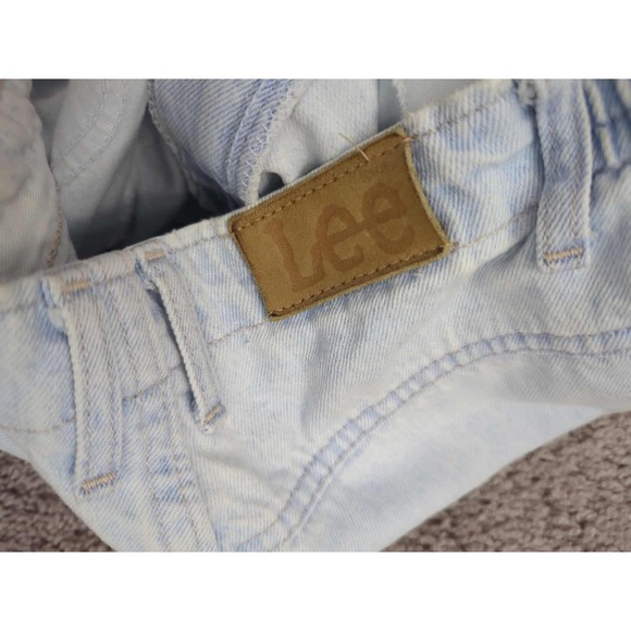 Lee Mom Jeans Womens 10 Light Blue Elastic Waist High Rise Tapered Classic - Picture 4 of 8